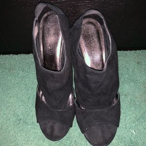 black heels